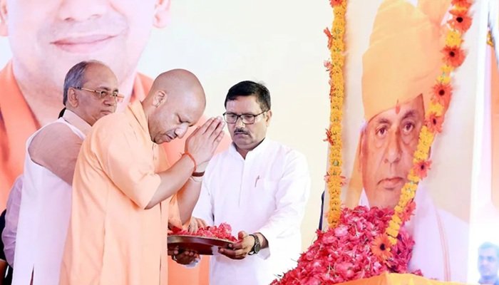 कल्याण सिंह की पुण्यतिथि पर सीएम योगी ने दी श्रद्धांजलि, कहा- बाबूजी ने राजनीति को नई दिशा दी