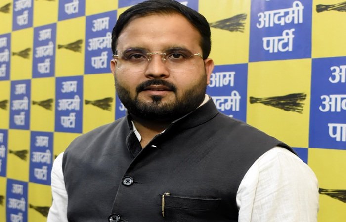 यूपी में खाद की किल्‍लत पर 23 अगस्‍त को सभी तहसील मुख्‍यलायों पर प्रदर्शन करेगी AAP