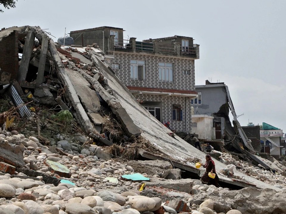 Jammu Kashmir Cloudburst: रामबन और रियासी में फटा बादल, 10 की मौत, रेस्क्यू ऑपरेशन जारी
