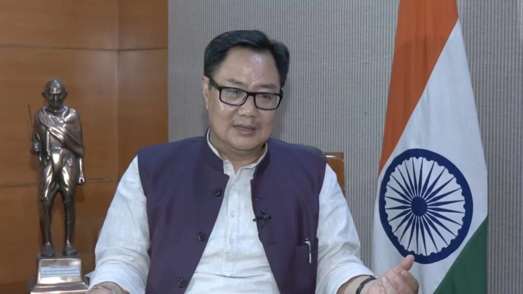 खतरनाक रास्ते पर जा रहे हैं राहुल: Kiren Rijiju