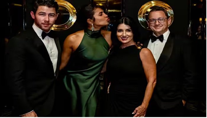 Priyanka Chopra ने सास-ससुर की 40वीं एनिवर्सरी पर किया ग्रैंड सेलिब्रेशन, देखें तस्वीरें