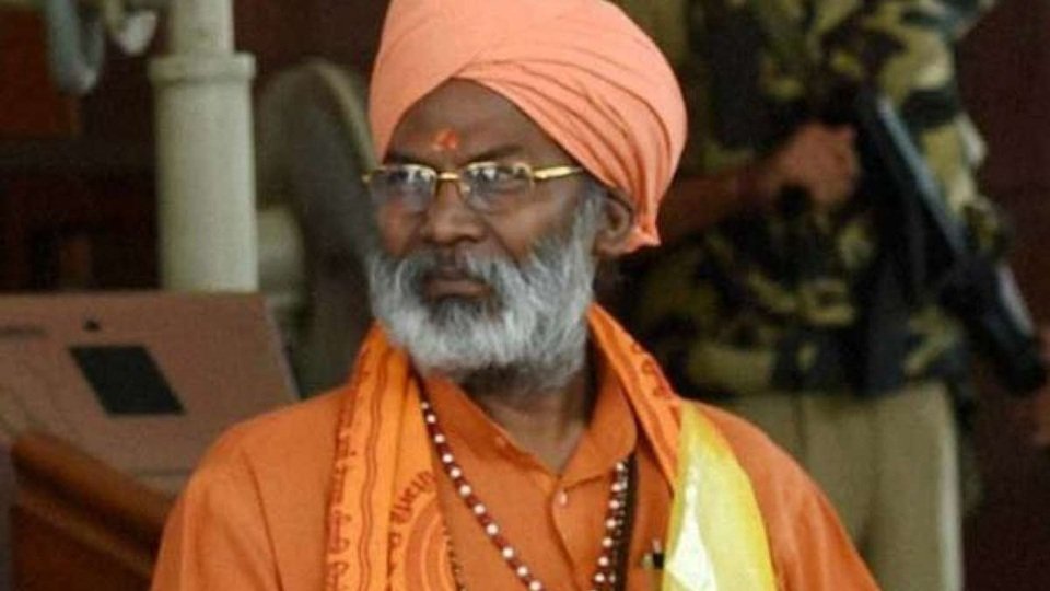 Sakshi Maharaj बोले- मोदी झुकना नहीं झुकाना जानते हैं, विपक्ष सत्ता के लिए तड़प रहा