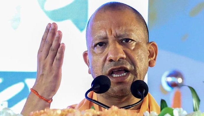 CM Yogi ने कहा- गंभीर बीमार बंदियों की समय से पहले रिहाई के नियम आसान करें