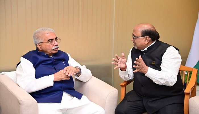 MSME मंत्री राकेश सचान से मिले IIA के राष्‍ट्रीय अध्‍यक्ष दिनेश गोयल, समस्‍याओं से कराया अवगत