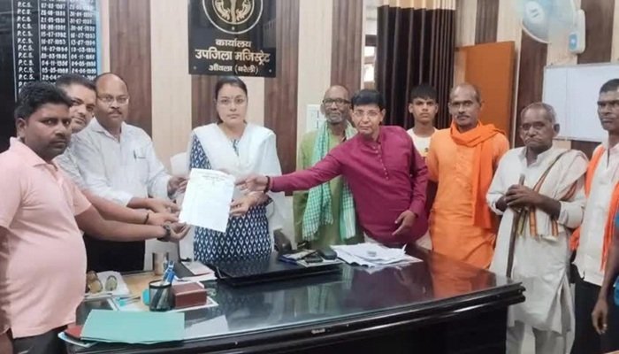 आंवला में अवैध मदरसों पर ग्रामीणों ने SDM से की शिकायत, कार्रवाई की मांग
