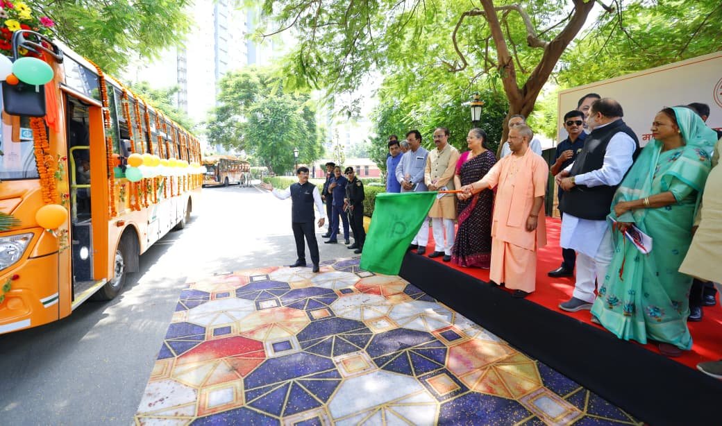 विकसित उत्तर प्रदेश का सारथी बनेगा परिवहन विभाग: CM Yogi