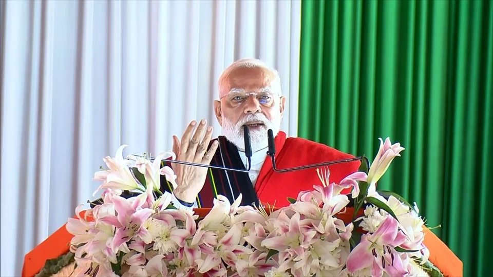 इंफाल में बोले PM Modi- मां भारती के मुकुट पर सजा रत्न है मणिपुर