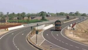UP: हर मंडल की एक सड़क का होगा औचक निरीक्षण, लापरवाही पर नपेंगे इंजीनियर