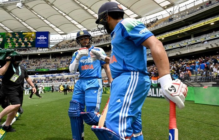 भारत-ऑस्ट्रेलिया का पहला वनडे बारिश के कारण 49-49 ओवर का, रोहित-गिल और विराट आउट