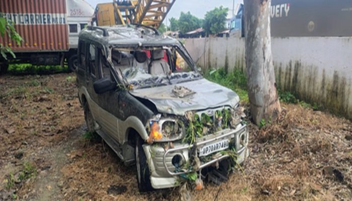 फतेहपुर में टायर फटने से खंदक में गिरी स्कार्पियो, पानी में डूबने से चार लोगों की मौत