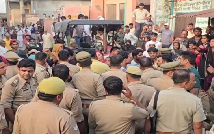 बागपत: मौलाना ने पीटा तो छात्रों 4 घंटे में लिया बदला, मस्जिद में पत्नी-बेटियों को मार डाला