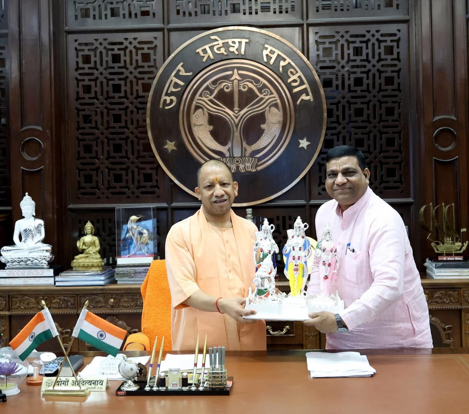 CM Yogi से मिले विधायक संजीव अग्रवाल, सौहार्द स्थापित करने के लिए जताया आभार