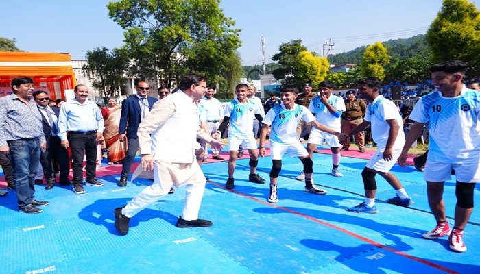 Uttarakhand: सांसद खेल महोत्सव का शुभारंभ, CM Dhaami खेली कबड्डी