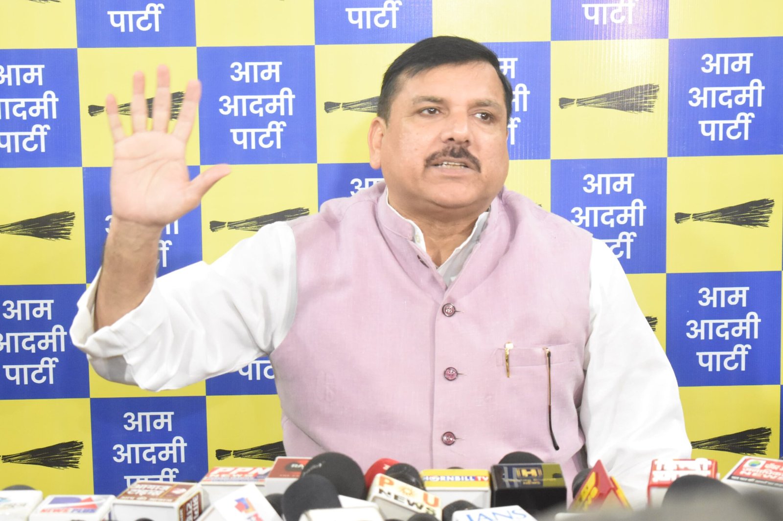 SIR In UP: संजय सिंह का आरोप- बीएलओ की मौतों की जिम्मेदार बीजेपी सरकार