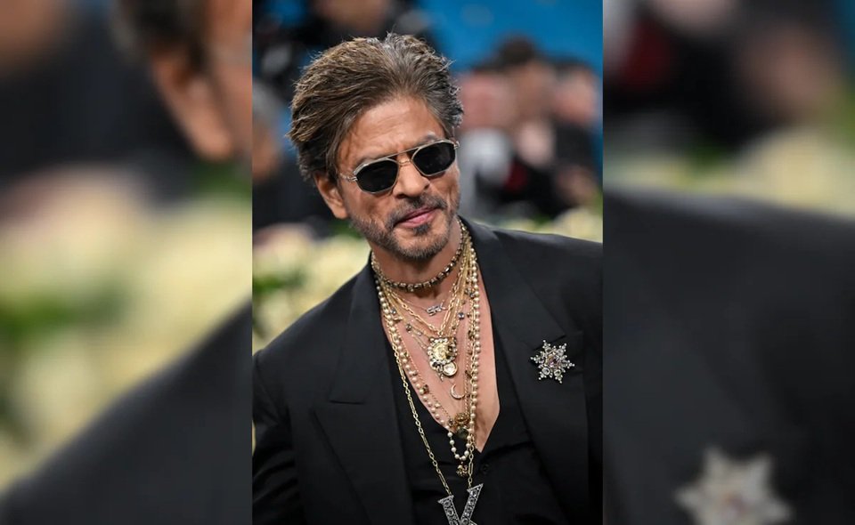 Shahrukh Khan: 60 साल के हुए किंग खान, फैंस ने लगाए 'भारत की शान शाहरुख खान' के नारे