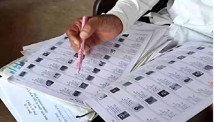 यूपी में फिर बढ़ी SIR की समय सीमा, अब छह जनवरी को आएगी पहली कच्‍ची लिस्‍ट   