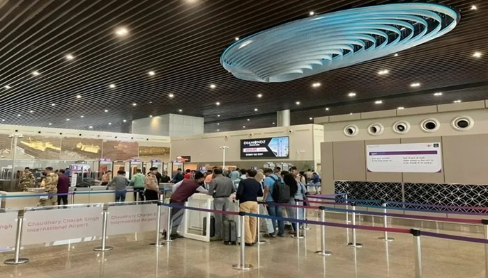 अमौसी एयरपोर्ट पर फ्लाइट के इंतजार में बैठे यात्री की तबीयत बिगड़ी, अस्‍पताल पहुंचने पर मौत