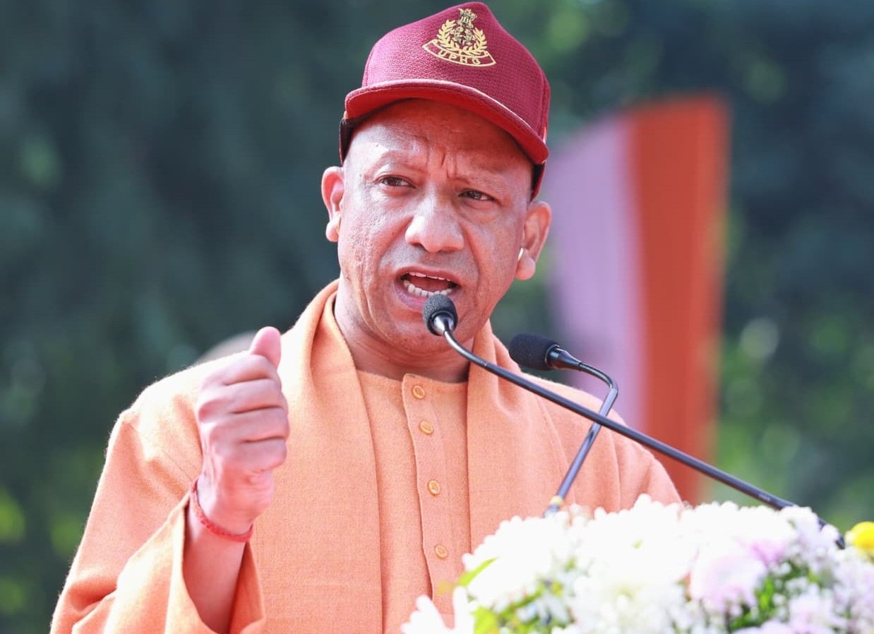 सेवा ही सम्मान है, अनुशासन ही पहचान है: मुख्यमंत्री योगी