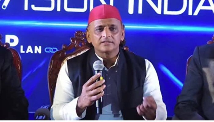 Akhilesh Yadav: AI से कैसे जुड़ें गांव के लोग, तकनीक का लाभ उन तक कैसे पहुंचे? यह बड़ा सवाल
