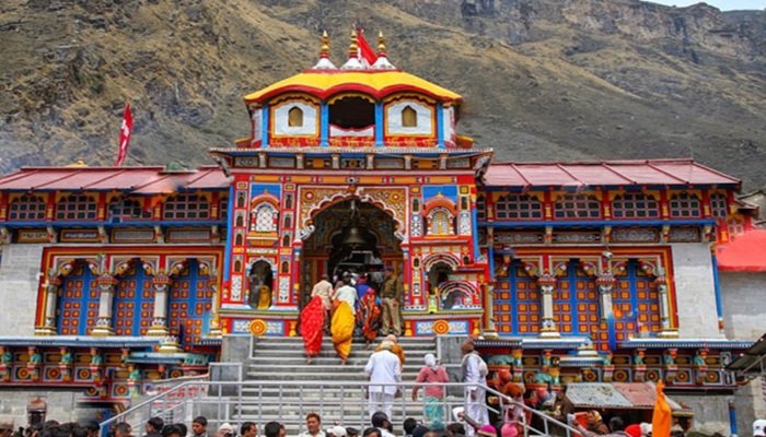 इस बार 11 दिन पहले खुलेंगे बद्रीनाथ के कपाट, टिहरी के राजा ने की शुभ मुहूर्त की घोषणा