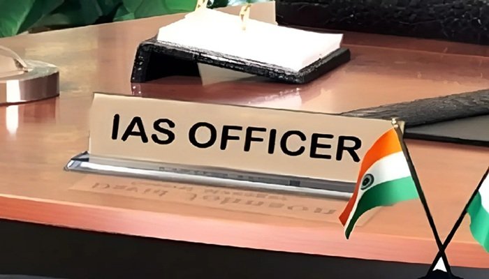 यूपी में कई वरिष्ठ IAS अधिकारियों के ट्रांसफर, कुमार प्रशांत को मिली अहम जिम्मेदारी