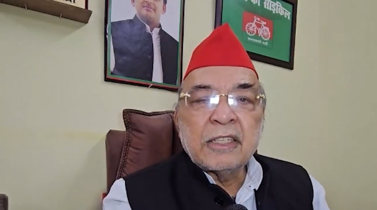 UP News: धीरेंद्र शास्त्री के बयान पर भड़के सपा विधायक, कह दी बड़ी बात