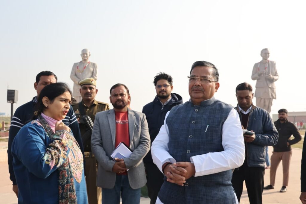 UP Diwas 2026: राष्ट्र प्रेरणा स्थल पर मंत्री जयवीर सिंह का स्थलीय निरीक्षण