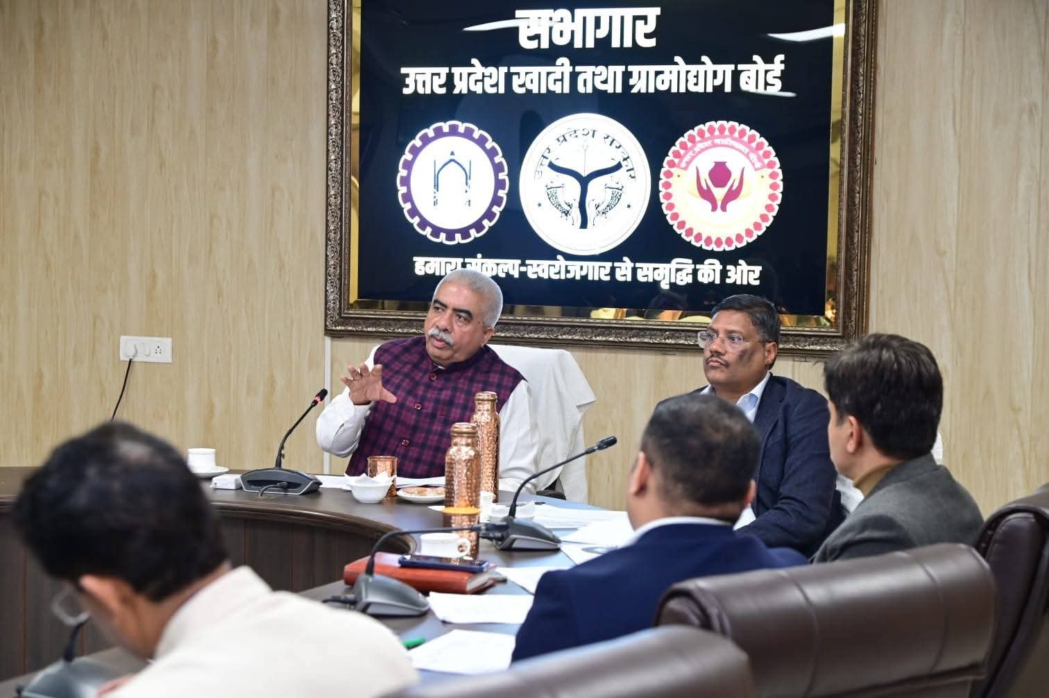 खादी को बनाना है आत्मनिर्भर UP की पहचान: राकेश सचान