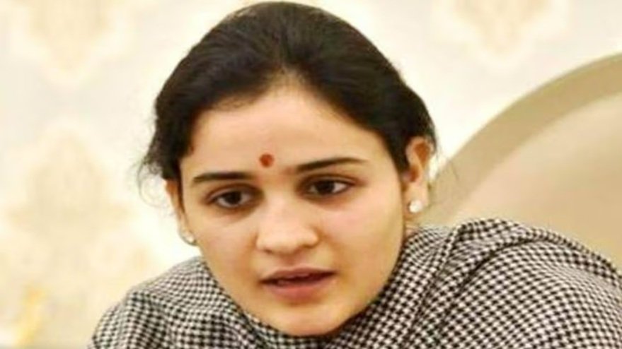 Aparna Yadav: अपर्णा की चेतावनी, मेरे खिलाफ साजिश का करूंगी पर्दाफाश