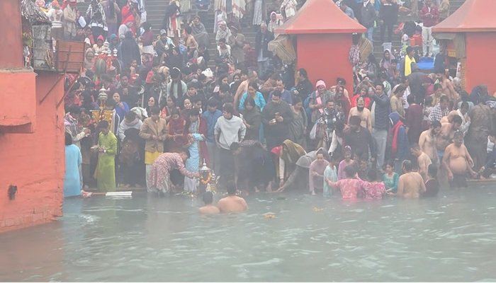 Ayodhya: मकर संक्रांति का स्नान कल, पांच लाख से अधिक श्रद्धालु लगाएंगे सरयू में डुबकी