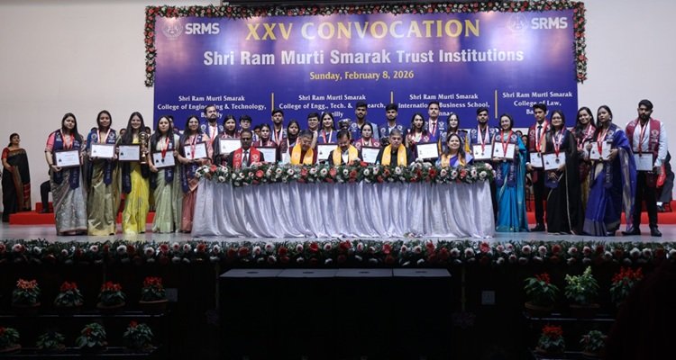 SRMS ट्रस्ट के इंजीनियरिंग कॉलेजों का 25वां दीक्षांत समारोह, 305 स्‍टूडेंट्स को मिलीं उपाधियां