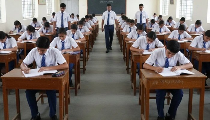 CBSE 12वीं की एक करोड़ कॉपियां डिजिटली होंगी चेक, 17 फरवरी से हैं बोर्ड एग्जाम