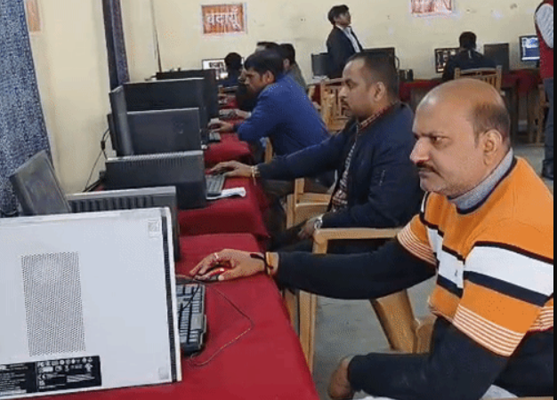 यूपी बोर्ड परीक्षा 18 फरवरी से, बरेली क्षेत्रीय कार्यालय में बना हाईटेक कंट्रोल रूम; नौ जिलों की निगरानी