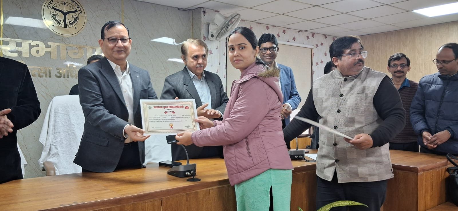 Lucknow: 75 स्वास्थ्य कार्यकर्ताओं को किया गया सम्मानित