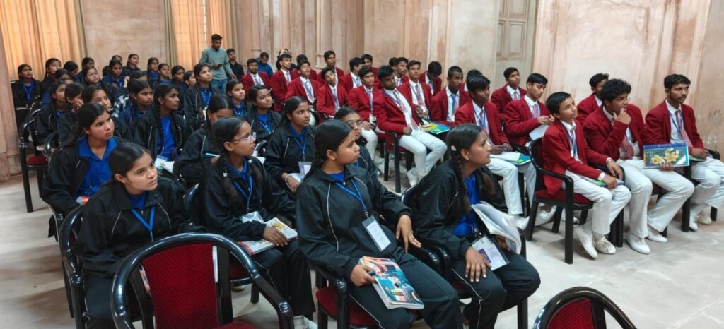 Lucknow: यूथ हेरिटेज लीडरशिप प्रोग्राम, युवाओं को विरासत से जोड़ने की अनूठी पहल