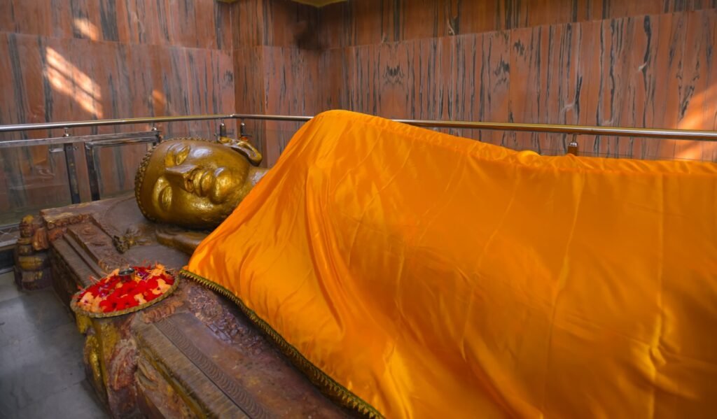 UP: वैश्विक बौद्ध आस्था का केंद्र बना प्रदेश, 2025 में करीब 82 लाख पर्यटक पहुंचे बुद्ध भूमि