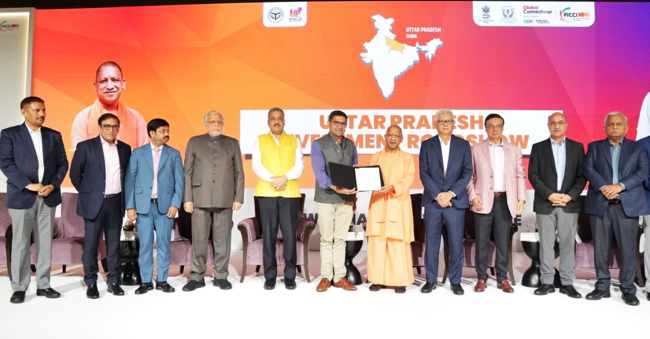 CM Yogi in Singapore: यूपी में निवेश पूरी तरह सुरक्षित और संभावनाओं से परिपूर्ण