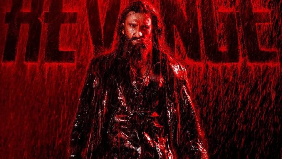 Dhurandhar 2 का पहला पोस्टर जारी, वॉयलेंट लुक में रणवीर सिंह