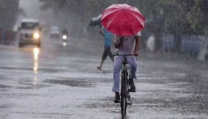 UP Weather: पलटा मौसम, बढ़ी गलन; इन जिलों में ओलावृष्टि का अलर्ट