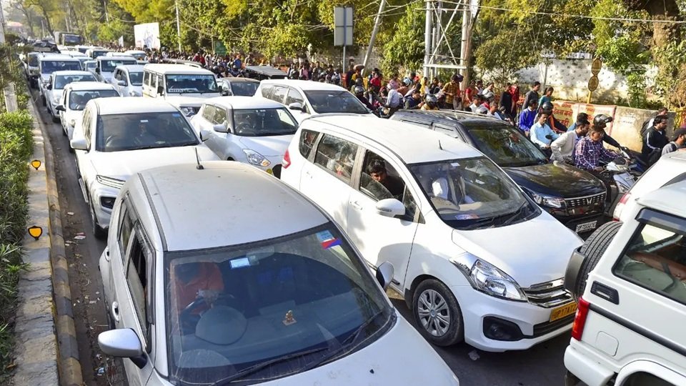 UP News: 20-21 फरवरी को हर जिले में लगेगा परिवहन मेला, दी जाएगी ‘वन-टाइम टैक्स’ सिस्टम की जानकारी