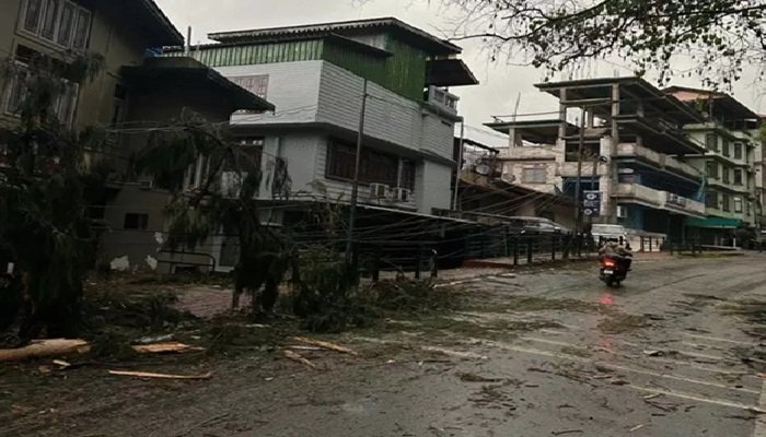 UP-बिहार समेत में छह राज्यों में भारी बारिश का अलर्ट, हिमाचल में बर्फबारी; अटल टनल में फंसे टूरिस्ट
