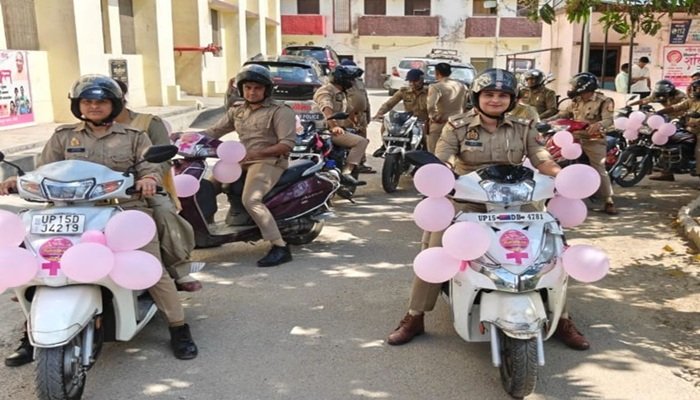 बिथरी चैनपुर में मिशन शक्ति 5.0 के तहत पुलिस ने निकाली जागरूकता रैली