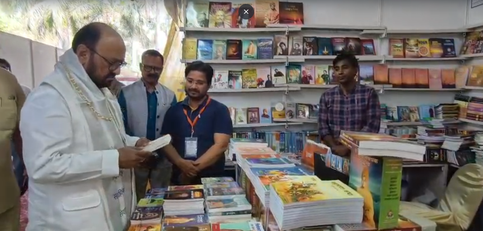 Lucknow Pustak Mela: पुस्तकें देती हैं सर्वांगीण ज्ञान और भारतीय संस्कृति से जोड़ने की शक्ति