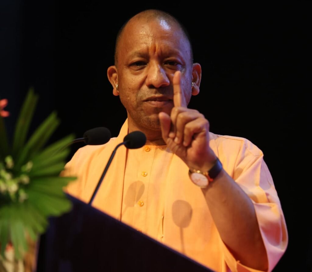 UP के विकास को नई मजबूती प्रदान कर रहे शासन, प्रशासन और उद्योग जगत: सीएम योगी
