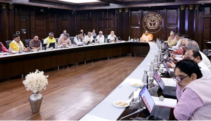 Yogi Cabinet: Ola-Uber चलाने वालों के लिए ये काम करना अनिवार्य