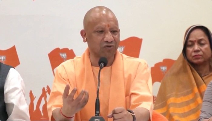 विपक्ष के पास पाप से मुक्ति पाने का मौका था, लेकिन द्रौपदी चीर हरण जैसा कर दिया: सीएम योगी