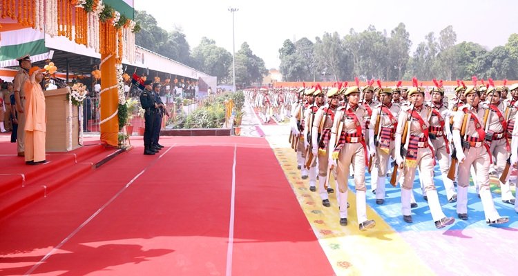 सीएम योगी की मौजूदगी में महिला आरक्षियों ने ली शपथ, बोलीं- नया आत्मविश्वास मिला