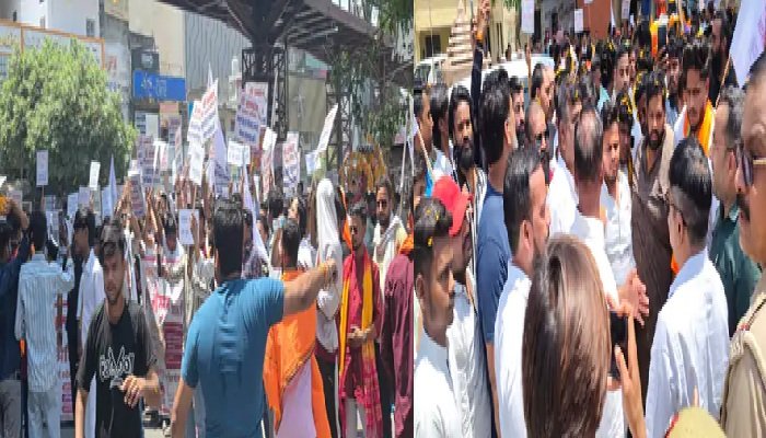 बरेली में हिंदू संगठनों का प्रदर्शन, गाय को 'राष्ट्रमाता' का दर्जा देने की मांग