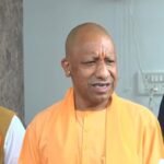 यूपी विधानसभा में सपा का जबरदस्त प्रदर्शन, CM योगी बोले- सपा जन्मजात महिला विरोधी