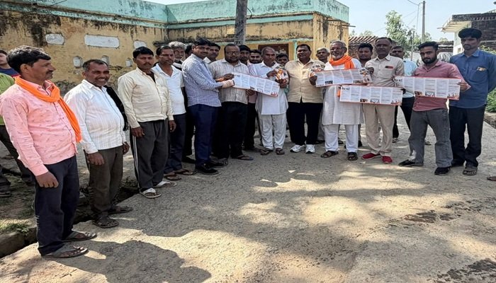 बरेली में ‘बस्ती चलो अभियान’ के तहत जनसंवाद, विधायक डीसी वर्मा ने सुनीं जन समस्याएं